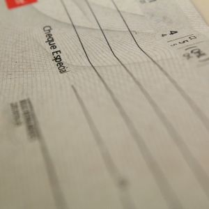 Cheques ainda so alternativa de pagamento